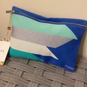 KNITSS Colorful Rain Clutch